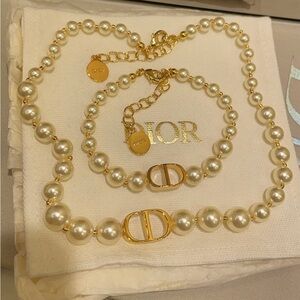 ✨ Dior Pearl Necklace & Bracelet Set